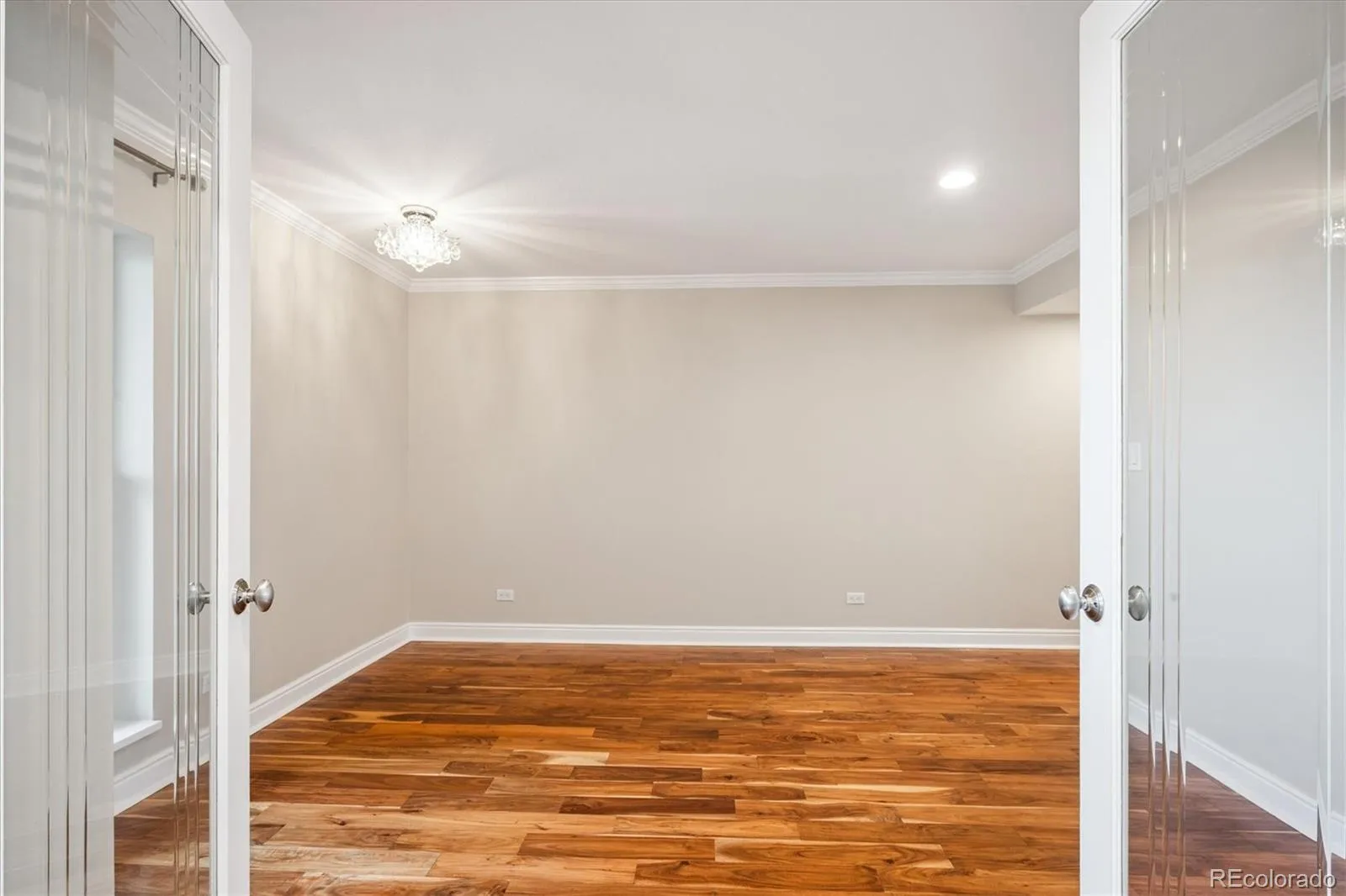 04042026150009 1600 16