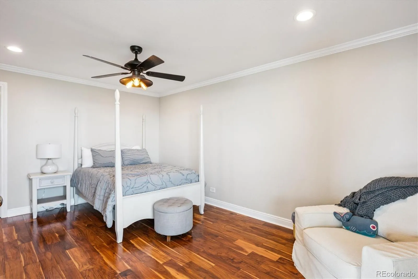 04042026150009 1600 19