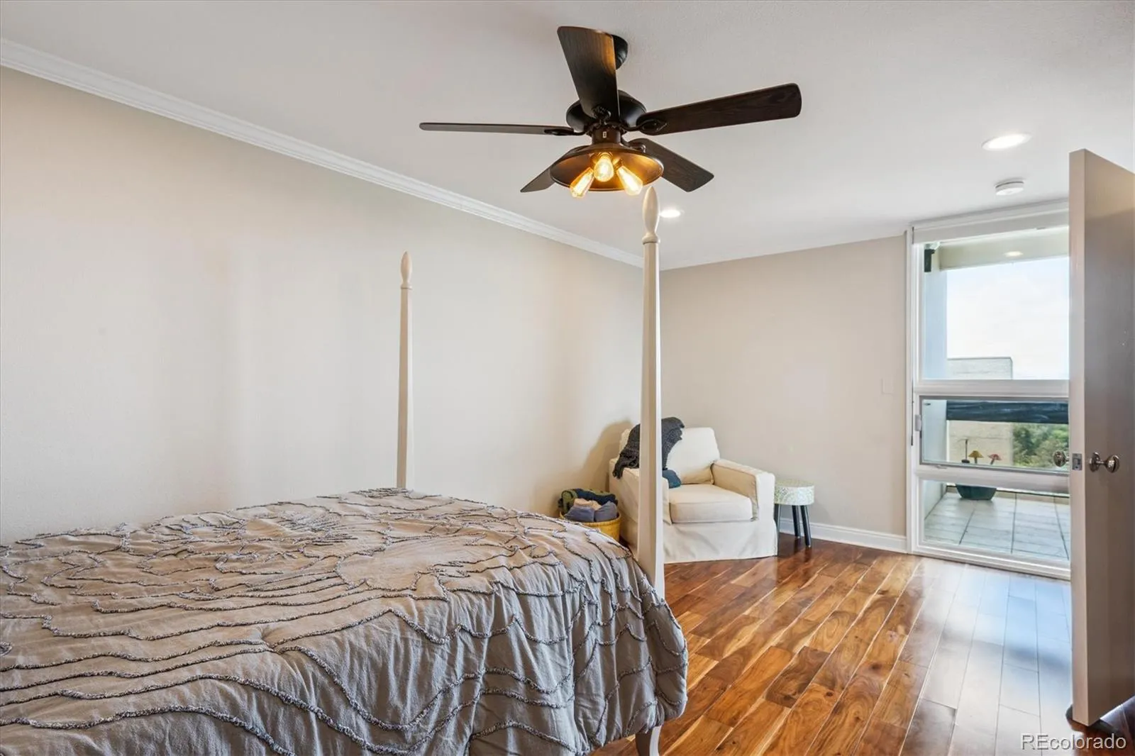 04042026150009 1600 20