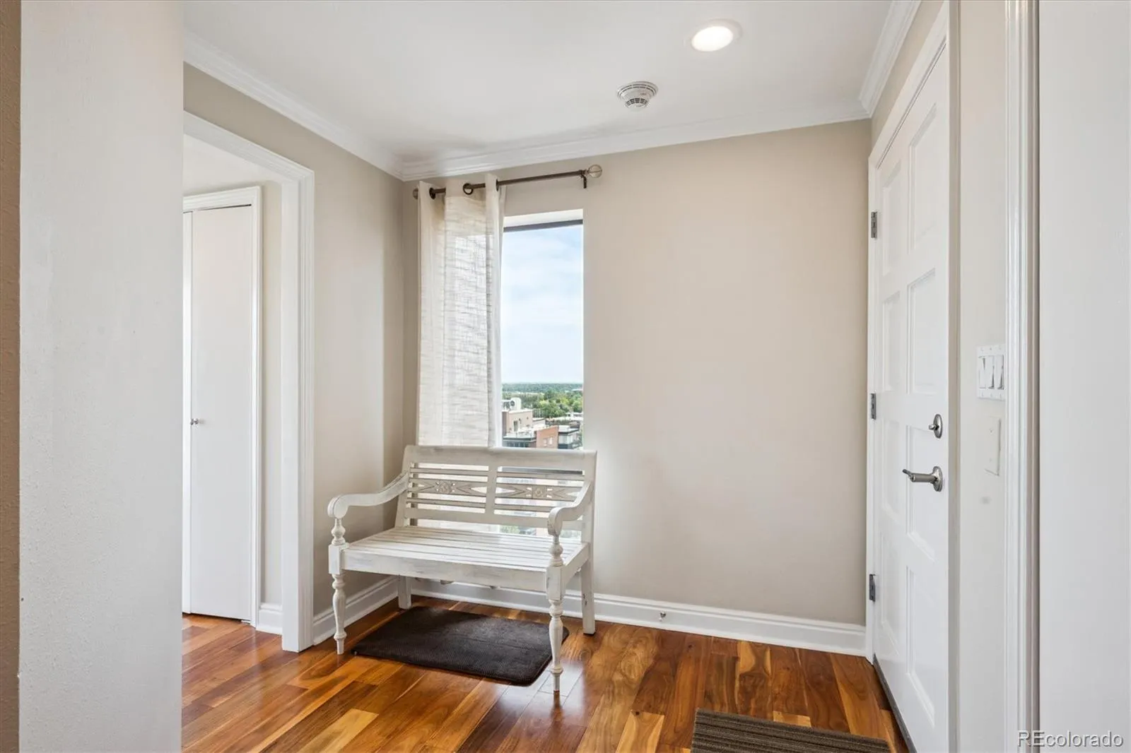 04042026150009 1600 22