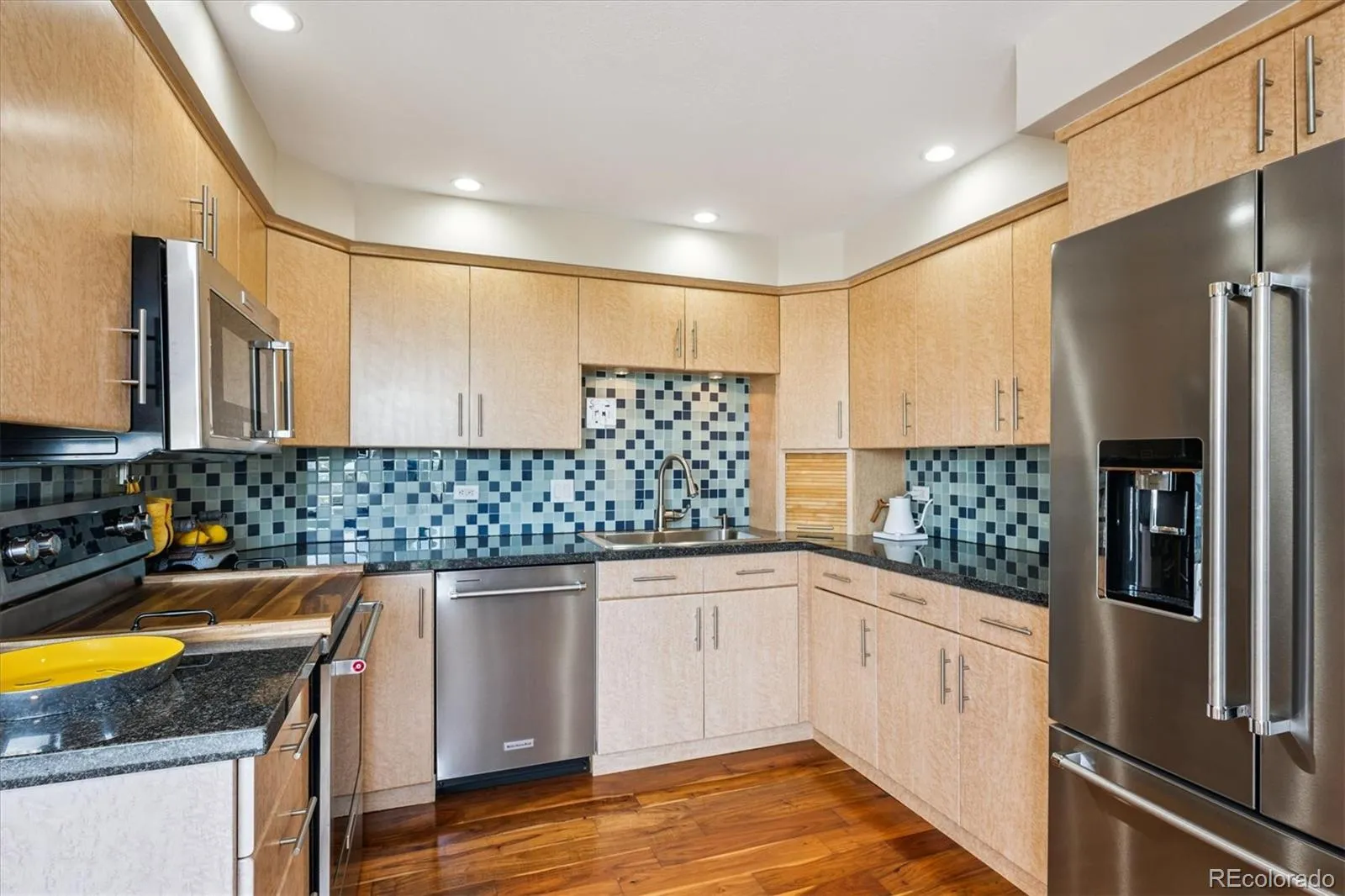 04042026150009 1600 7