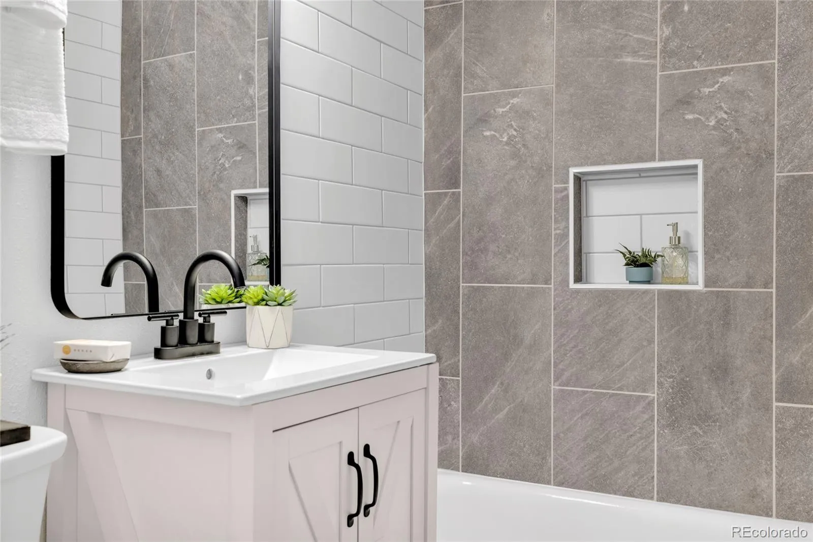 04132026235844 1600 21