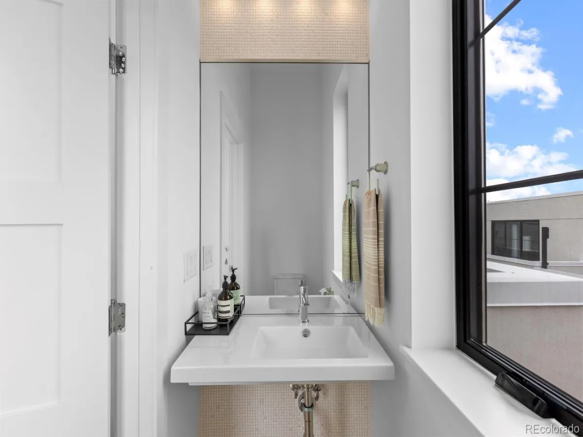 818 Ash Street #3 Denver CO 80220 MLS #REC2713972 05282026151648 1200 34