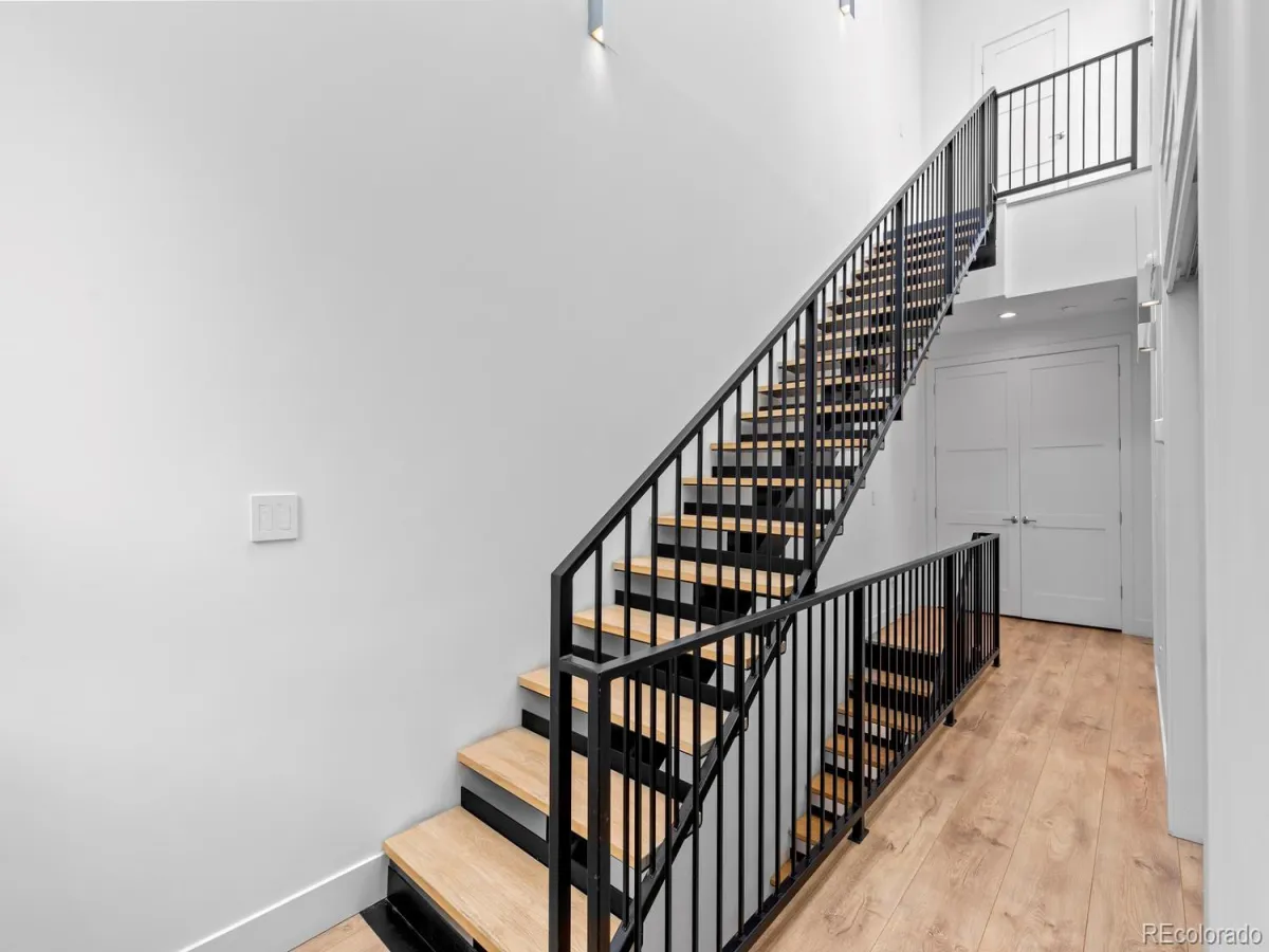 818 Ash Street #3 Denver CO 80220 MLS #REC2713972 05282026151648 1200 35