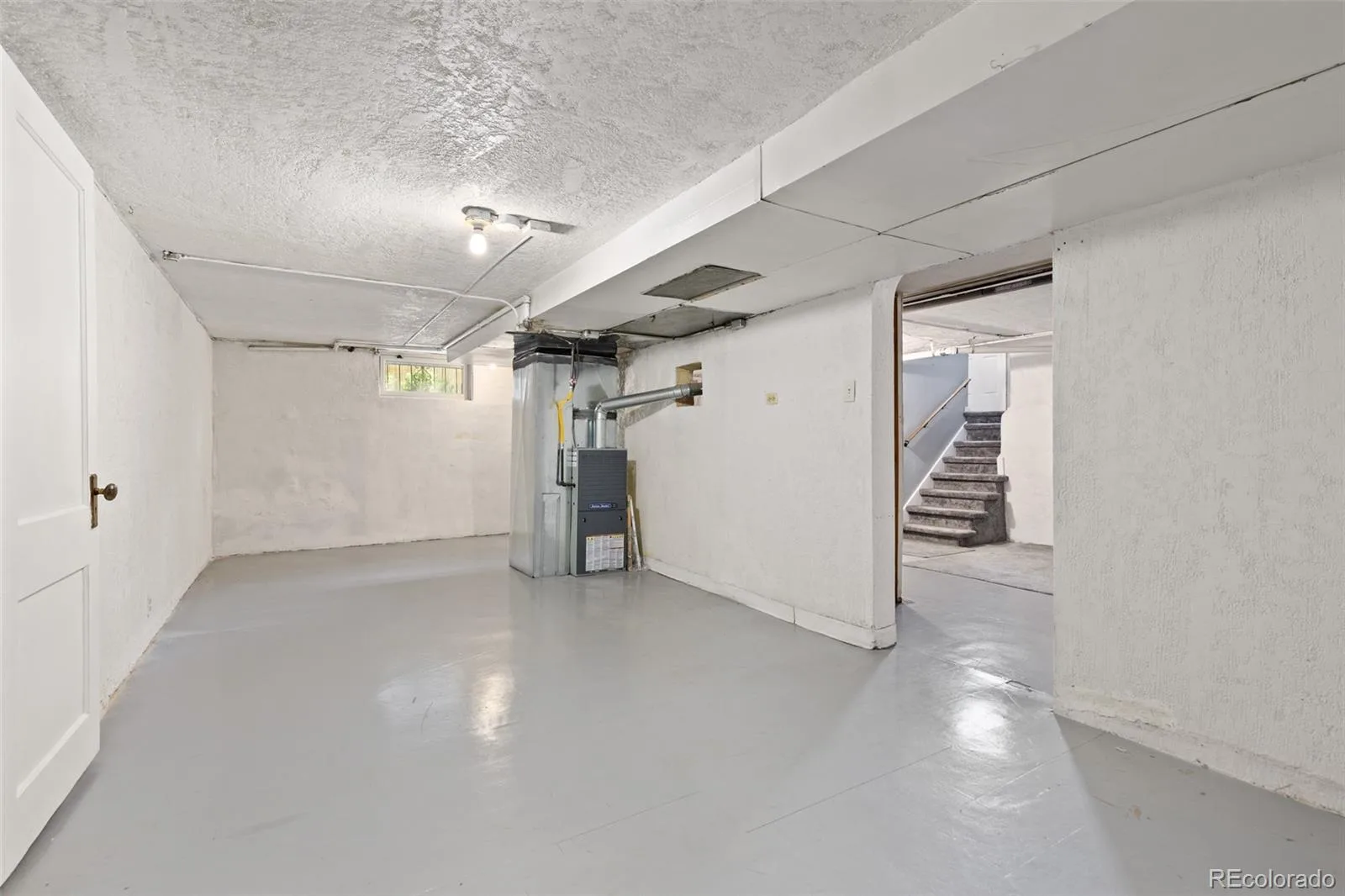 2315 Jasmine Street Denver CO 80207 MLS #REC2715748 07232026232115 1600 35