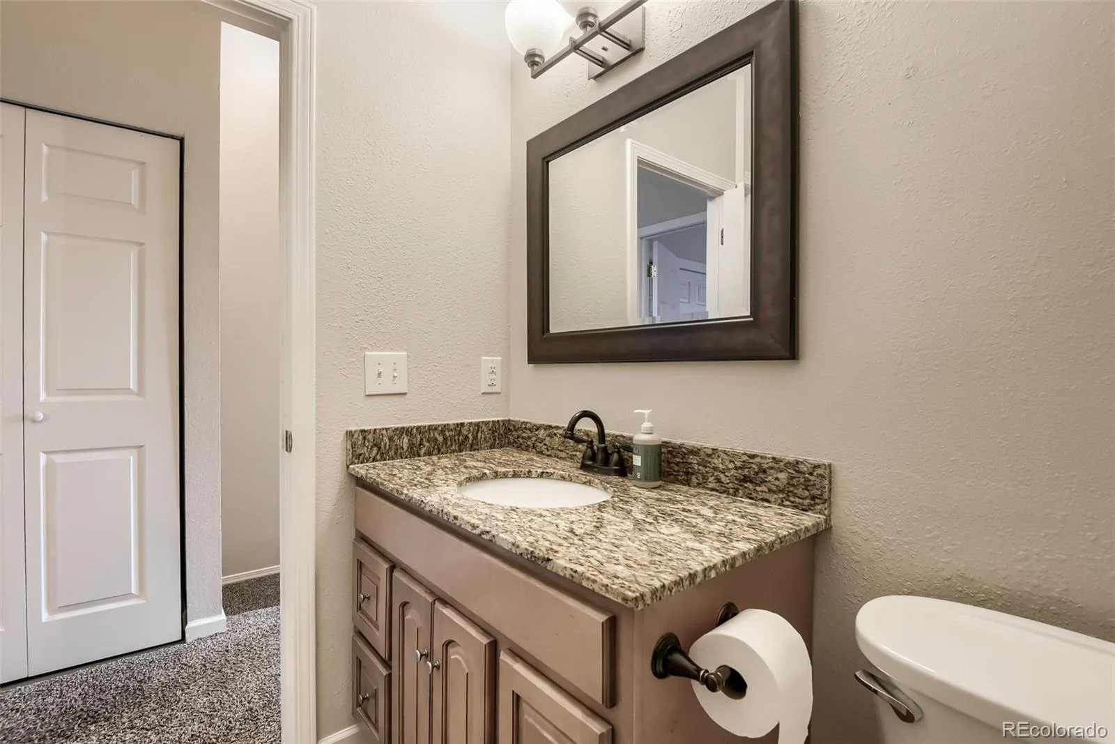 9709 W Chatfield Avenue #E Littleton CO 80128 | MLS #REC2717816 06092026193317 1600 22