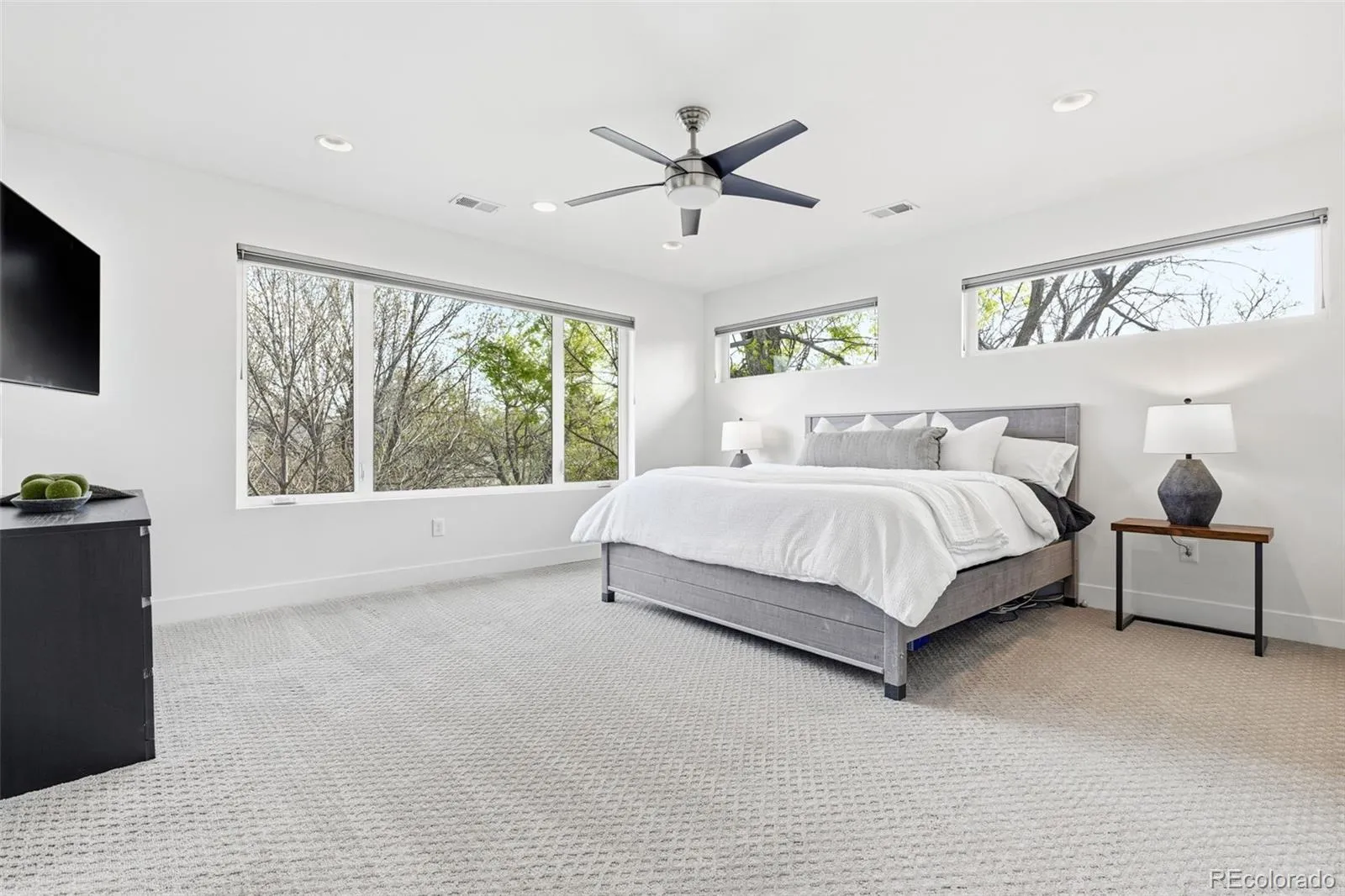 04092026174249 1600 23