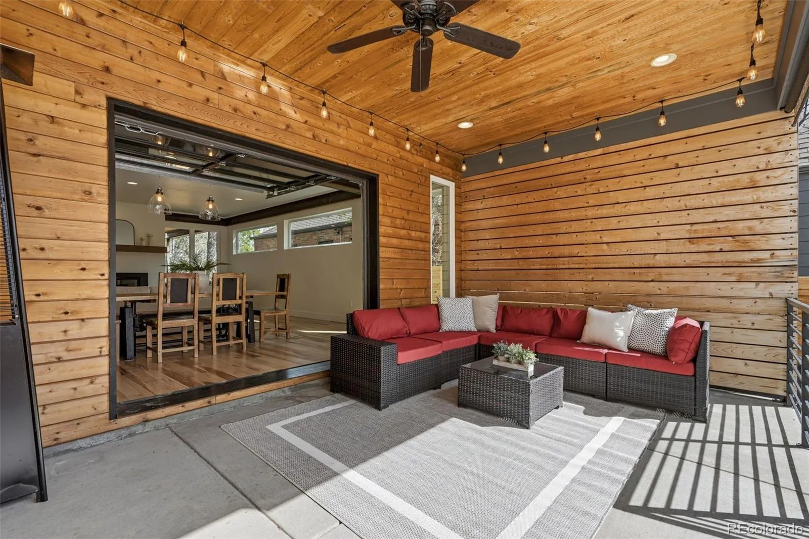 04092026174249 1600 44