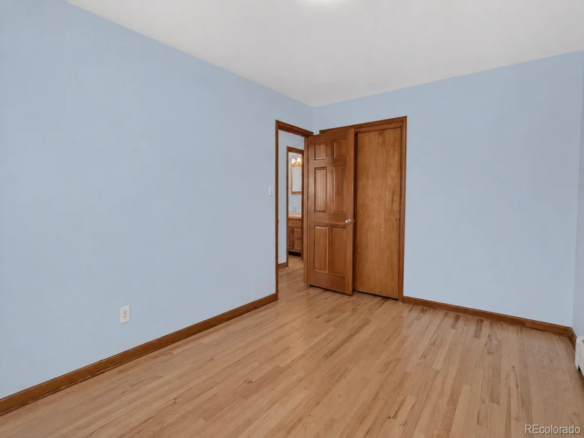 657 S Pontiac Way Denver CO 80224 MLS #REC2722905 05122026143608 1200 25