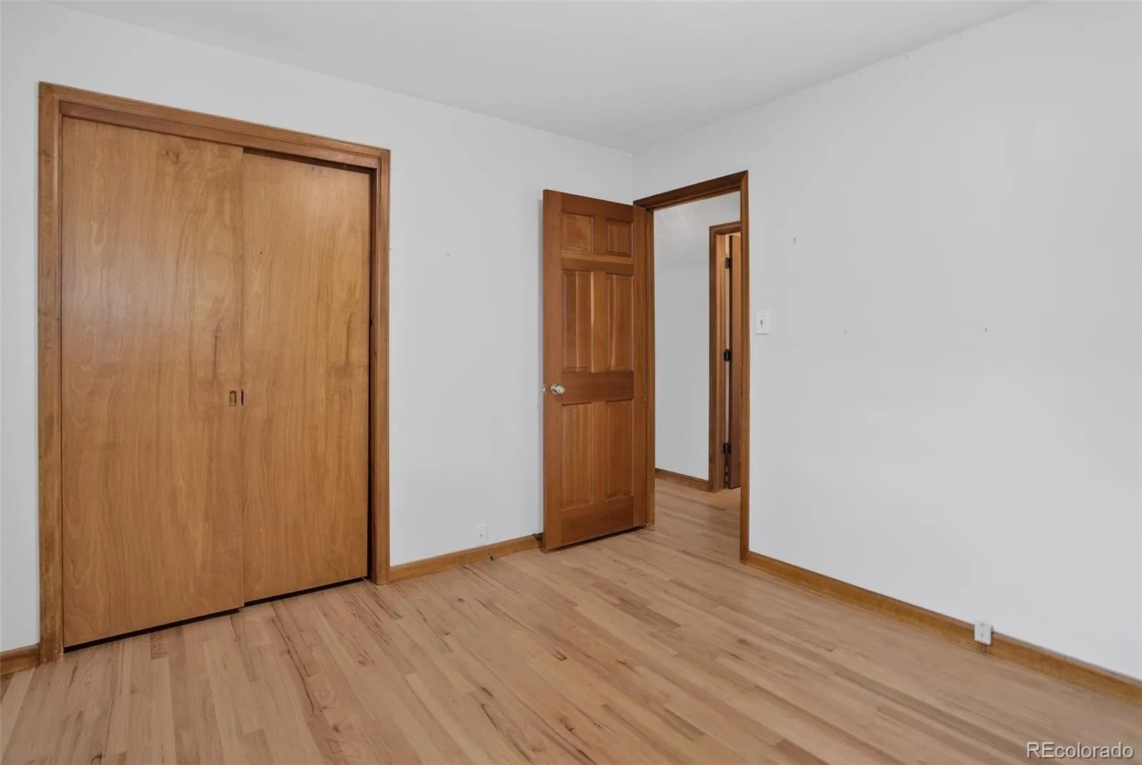 657 S Pontiac Way Denver CO 80224 MLS #REC2722905 05122026143608 1600 27