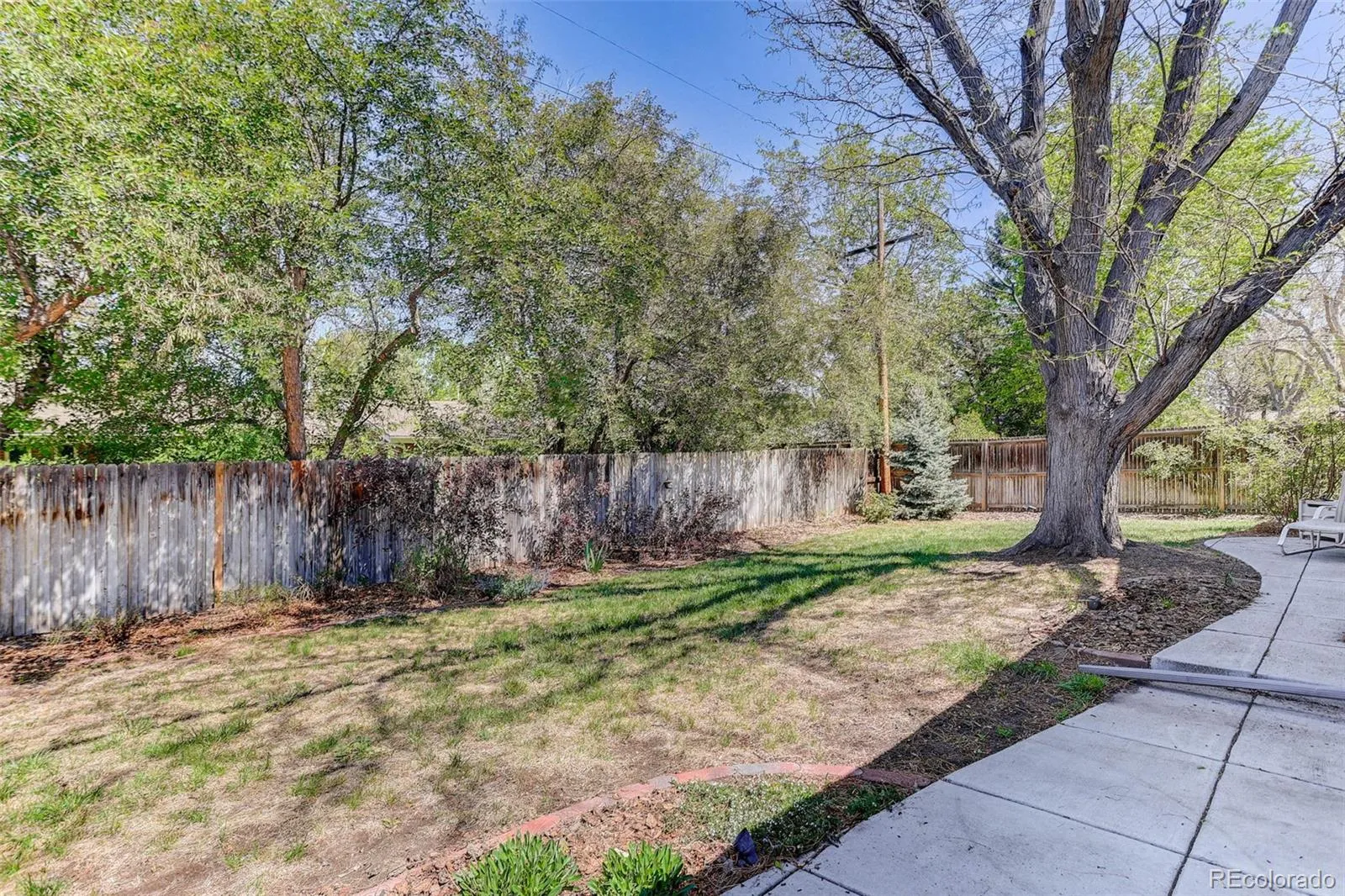 657 S Pontiac Way Denver CO 80224 MLS #REC2722905 05122026143608 1600 47
