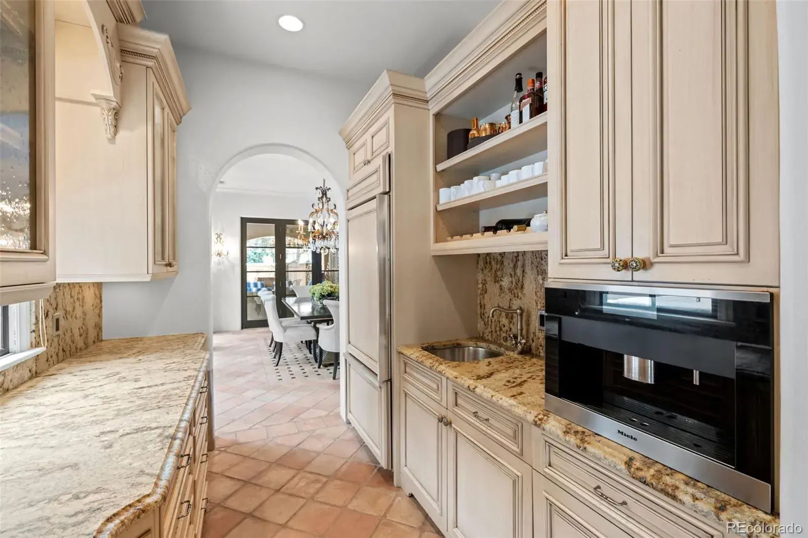 100 S University Boulevard #7 Denver CO 80209 | MLS #REC2724322 01072026145018 1600 13