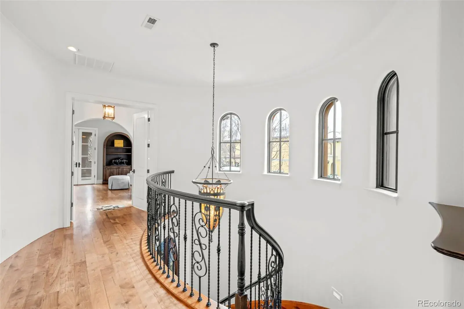 100 S University Boulevard #7 Denver CO 80209 | MLS #REC2724322 01072026145018 1600 18