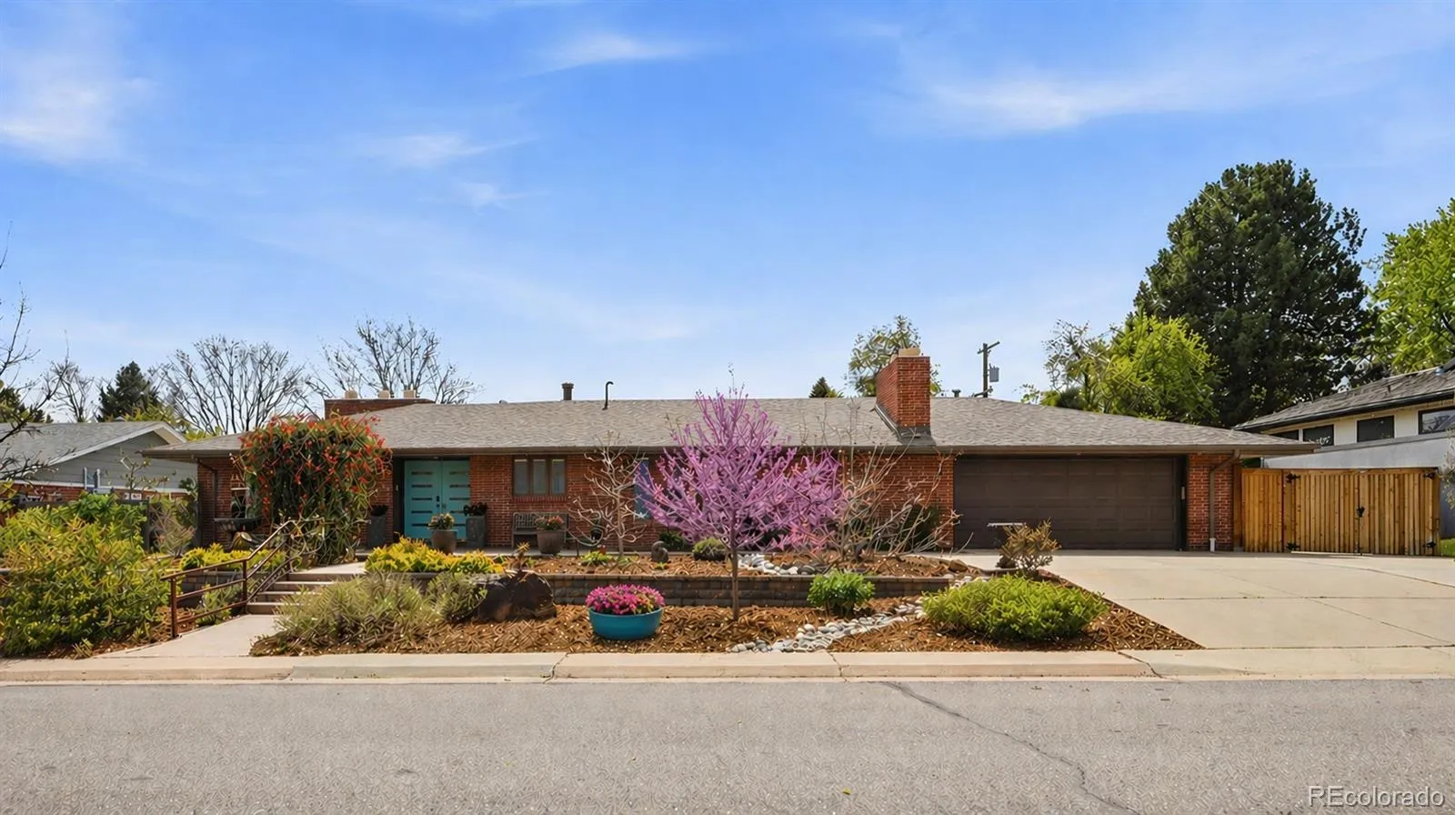 3742 S Grape Street Denver CO 80237 MLS #REC2725016 04242026172430 1600 0