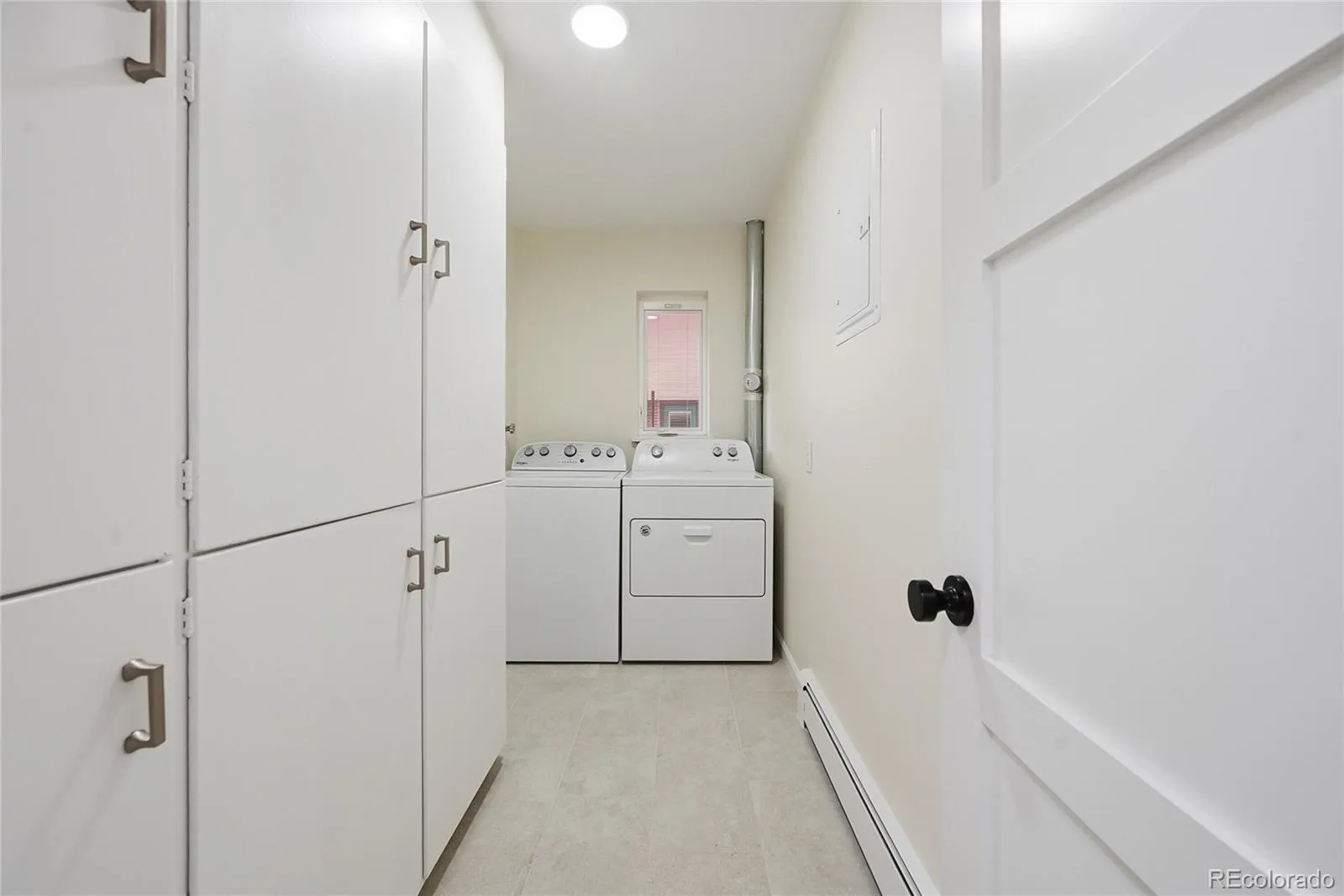 3742 S Grape Street Denver CO 80237 MLS #REC2725016 04242026172430 1600 16