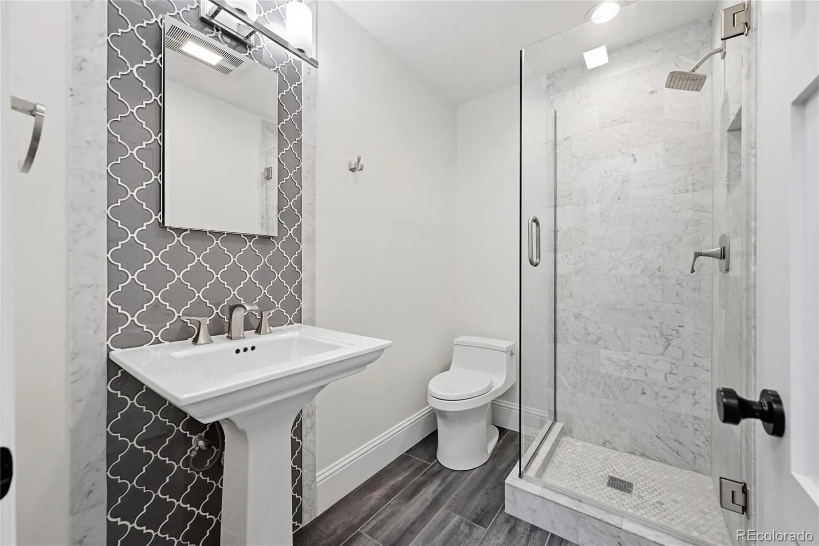 3742 S Grape Street Denver CO 80237 MLS #REC2725016 04242026172430 1600 7
