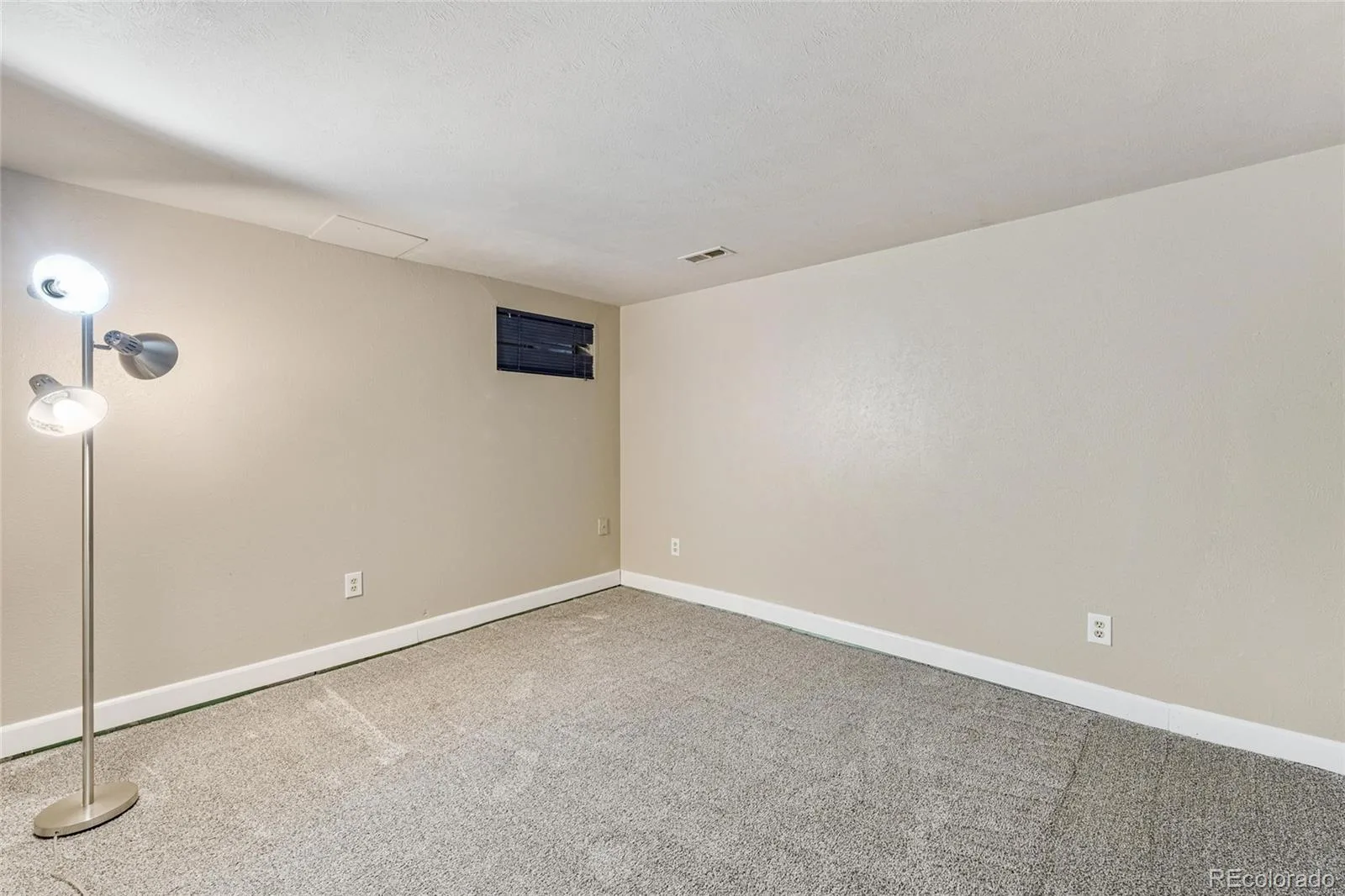 5804 S Kline Street Littleton CO 80127 | MLS #REC2726464 06092026015017 1600 27