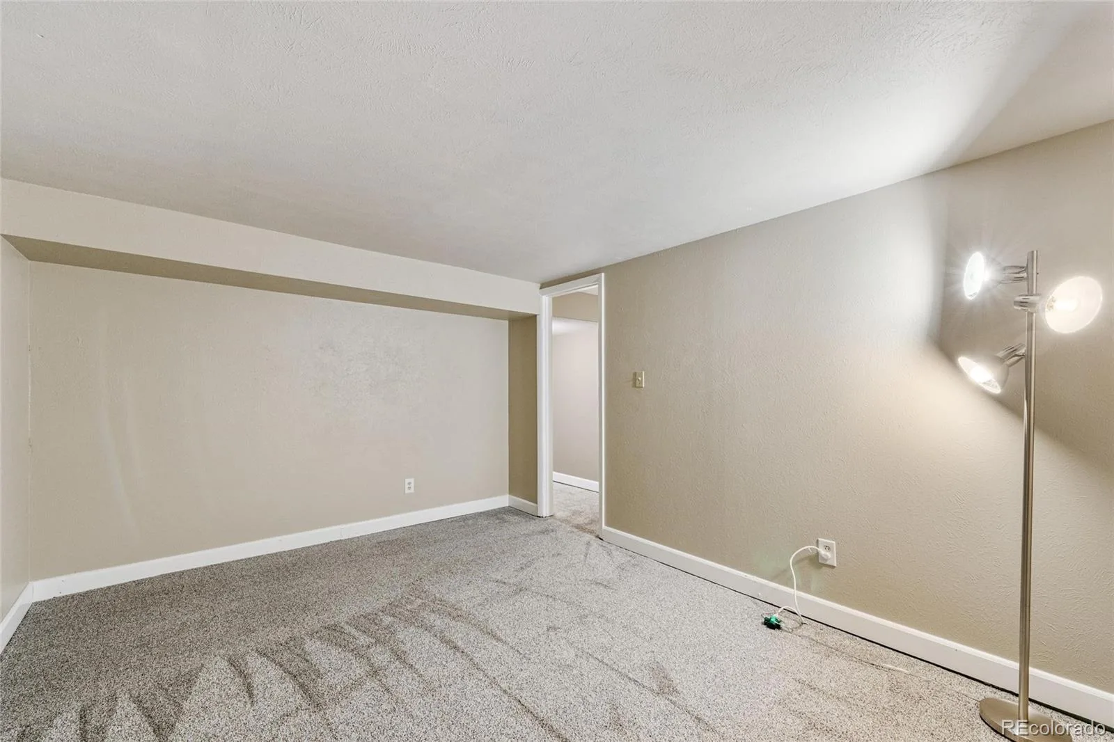 5804 S Kline Street Littleton CO 80127 | MLS #REC2726464 06092026015017 1600 28