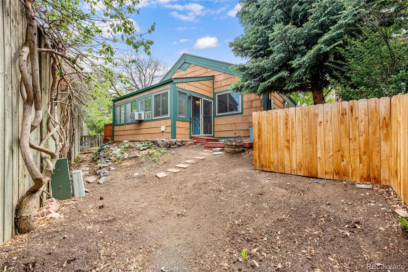 5804 S Kline Street Littleton CO 80127 | MLS #REC2726464 06092026015017 1600 35
