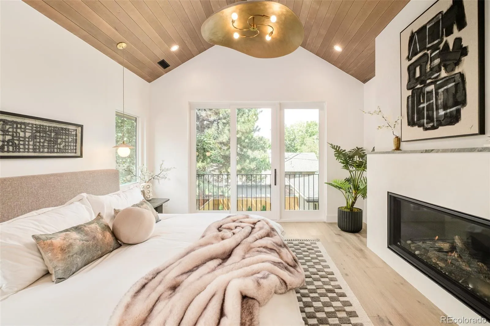 04072026030228 1600 25