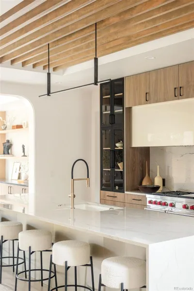 04072026030228 800 11