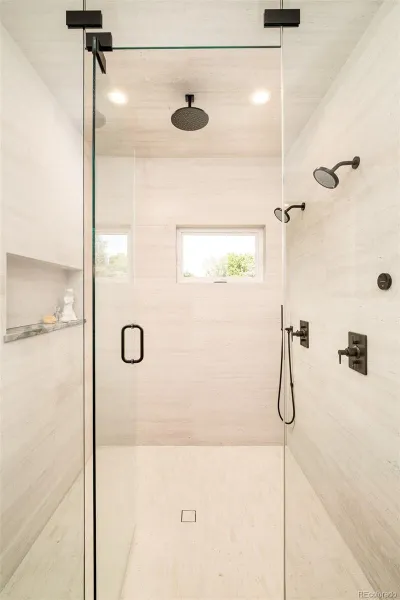 04072026030228 800 28