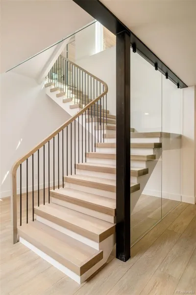 04072026030228 800 34