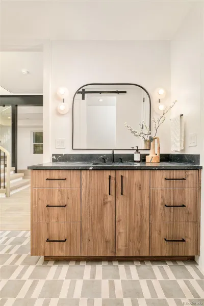 04072026030228 800 35