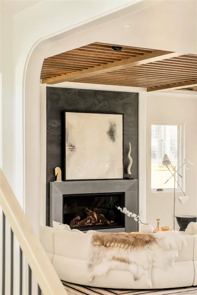 04072026030228 800 7