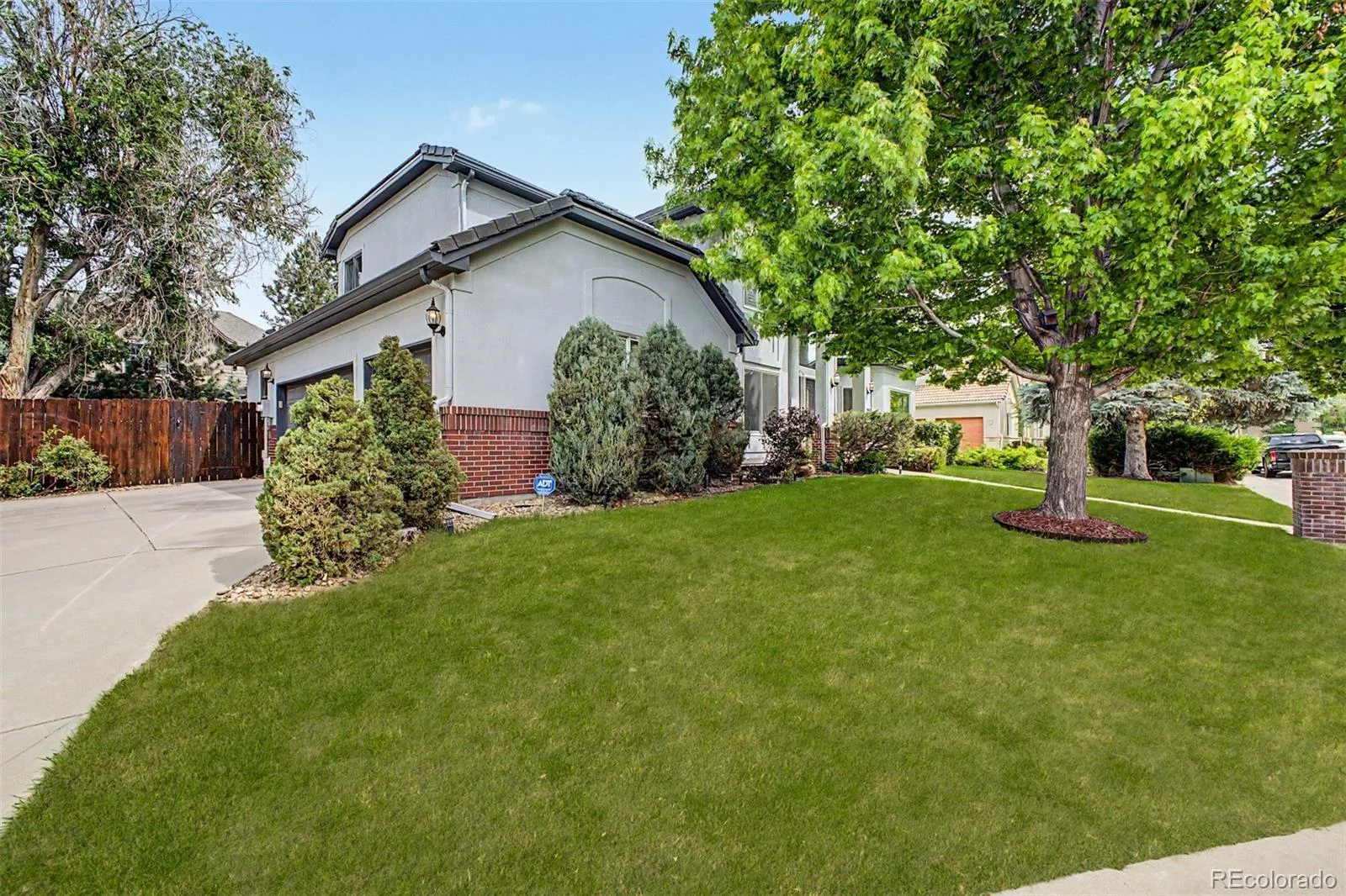 8631 E Hawaii Drive Denver CO 80231 MLS #REC2728686 05292026170416 1600 1