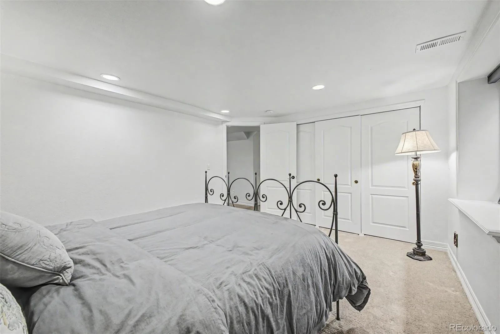 8631 E Hawaii Drive Denver CO 80231 MLS #REC2728686 05292026170416 1600 29