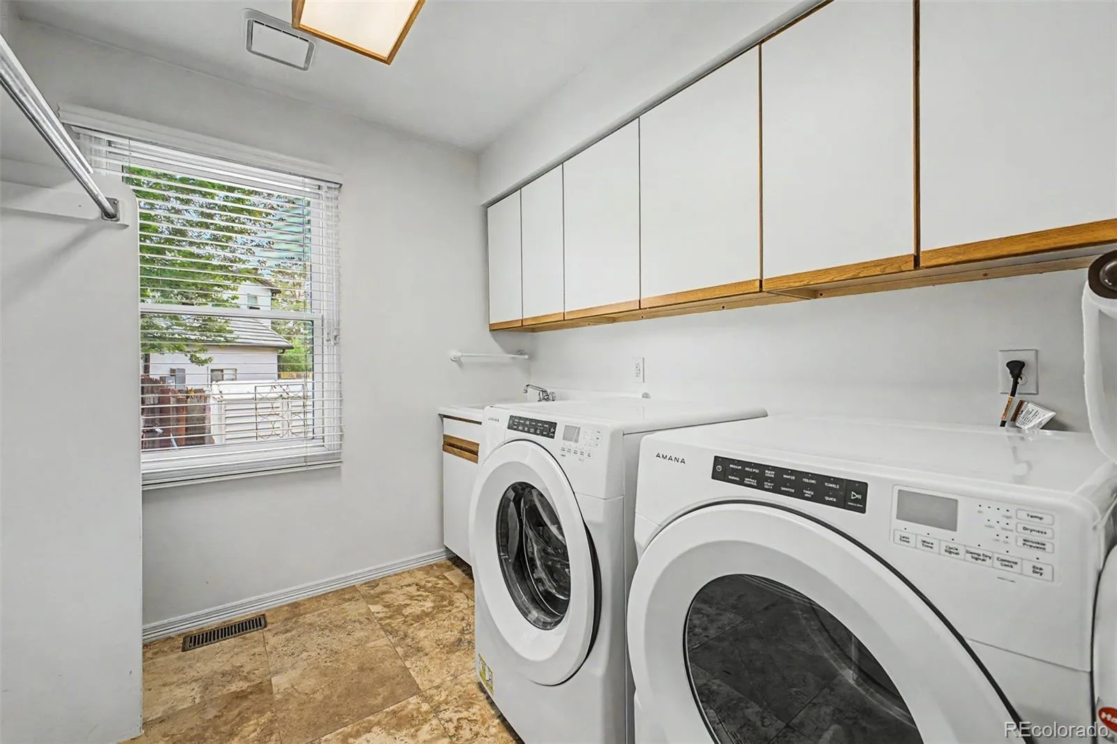 8631 E Hawaii Drive Denver CO 80231 MLS #REC2728686 05292026170416 1600 37