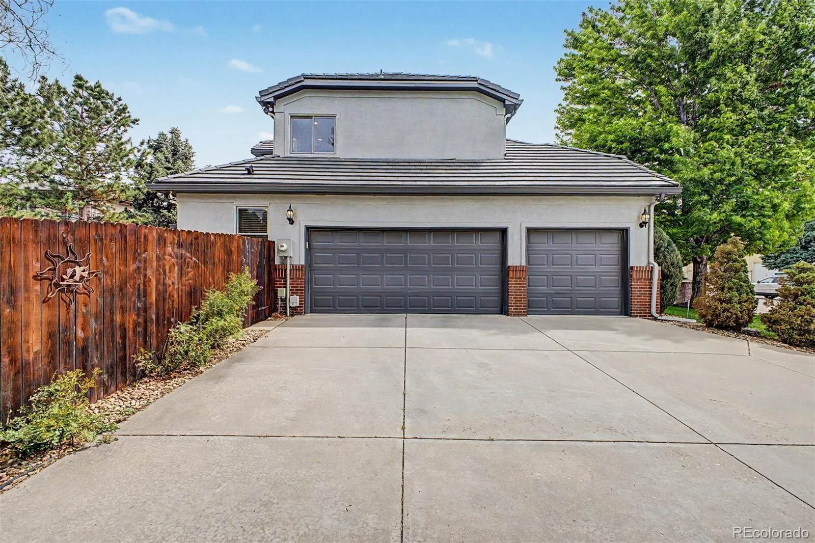 8631 E Hawaii Drive Denver CO 80231 MLS #REC2728686 05292026170416 1600 38