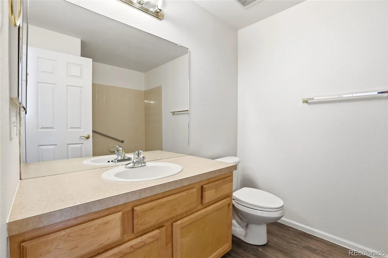 1435 S Chambers Road #104 Aurora CO 80017 | MLS #REC2729031 06122026205051 1600 14