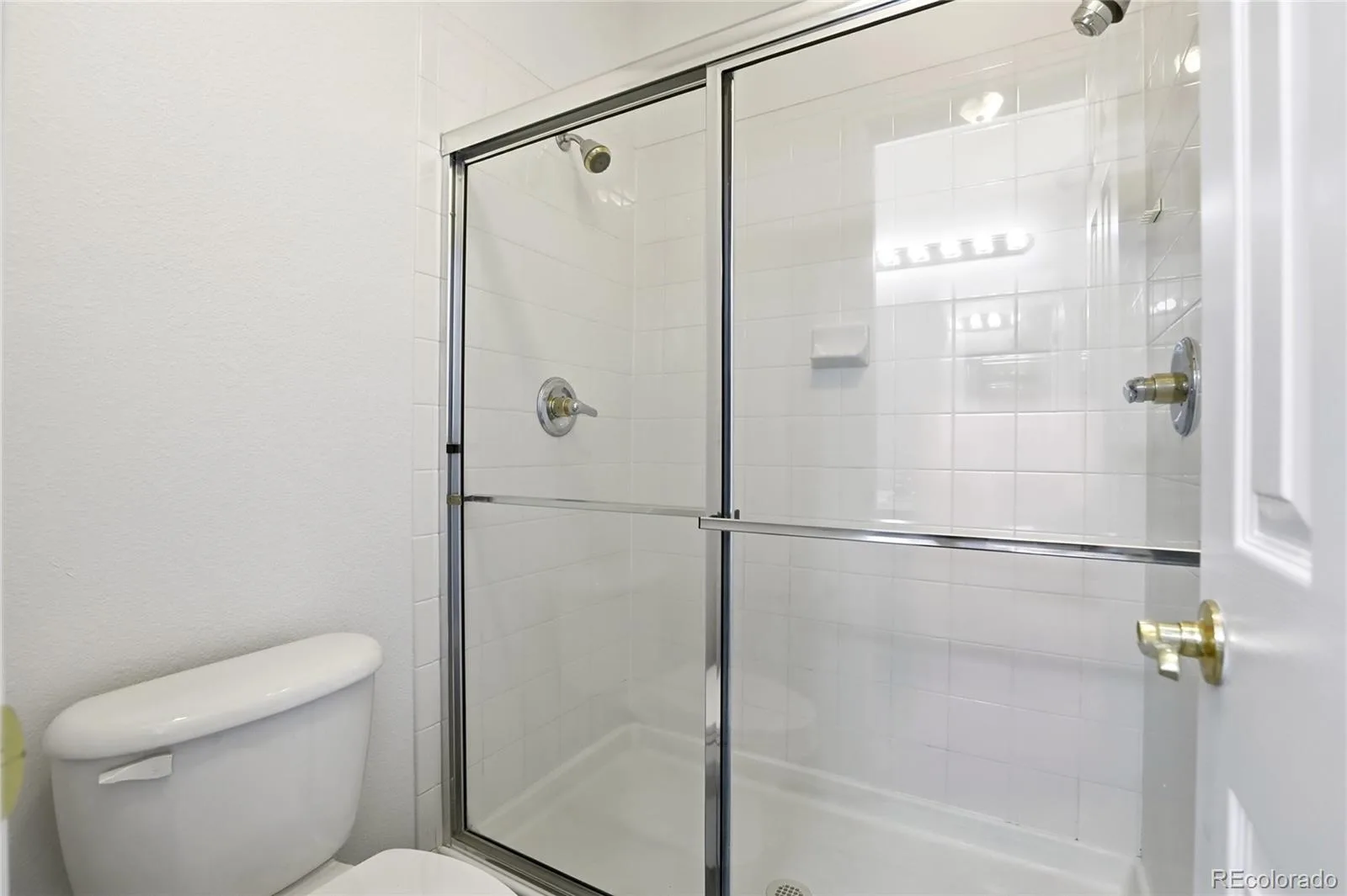 1435 S Chambers Road #104 Aurora CO 80017 | MLS #REC2729031 06122026205051 1600 27