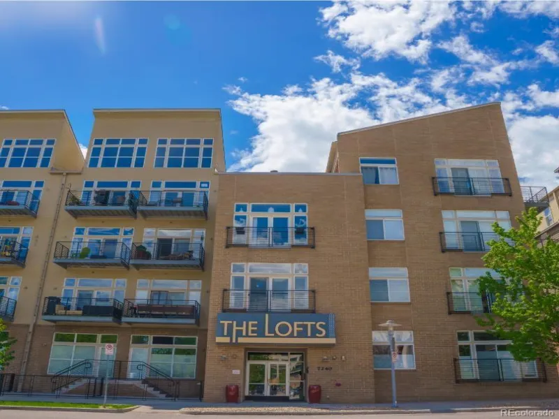 7240 W Custer Avenue #416 Lakewood CO 80226 MLS #REC2729654 05012026010915 800 16
