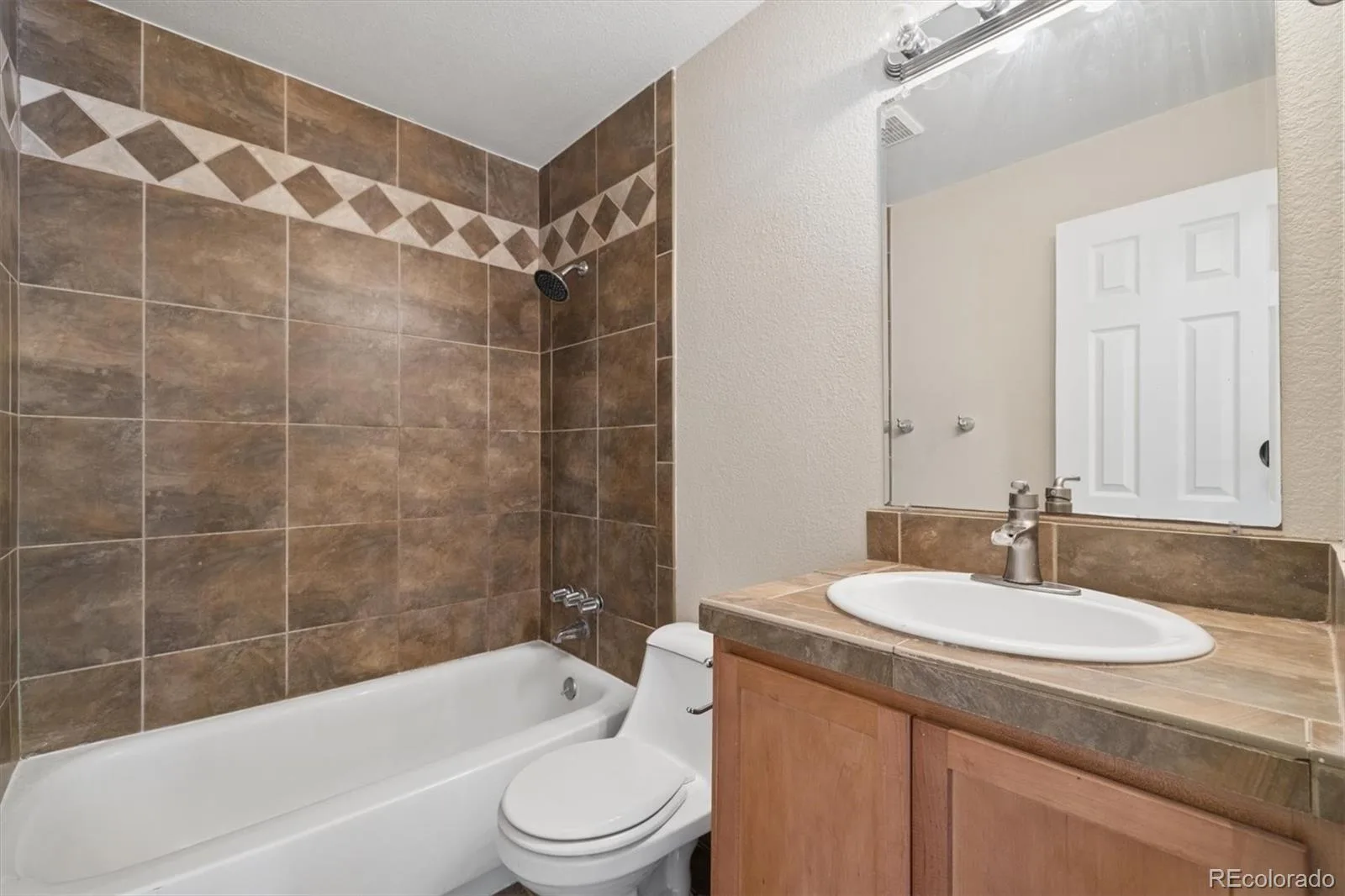 7229 S Tamarac Court Centennial CO 80112 MLS #REC2735271 06192026230934 1600 10