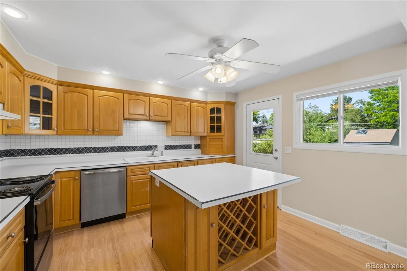 7229 S Tamarac Court Centennial CO 80112 MLS #REC2735271 06192026230934 1600 18