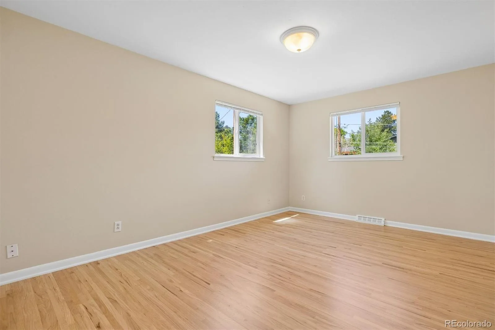 7229 S Tamarac Court Centennial CO 80112 MLS #REC2735271 06192026230934 1600 23