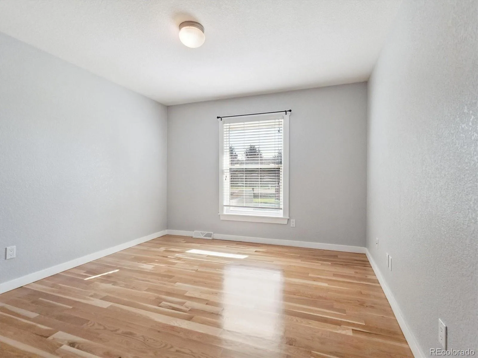 7229 S Tamarac Court Centennial CO 80112 MLS #REC2735271 06192026230934 1600 25