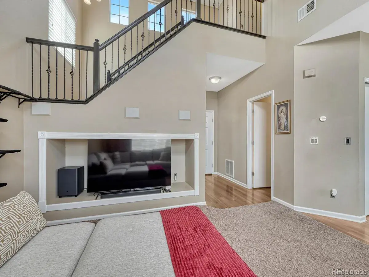 18668 E Vassar Drive Aurora CO 80013 MLS #REC2735547 04212025004638 1200 5