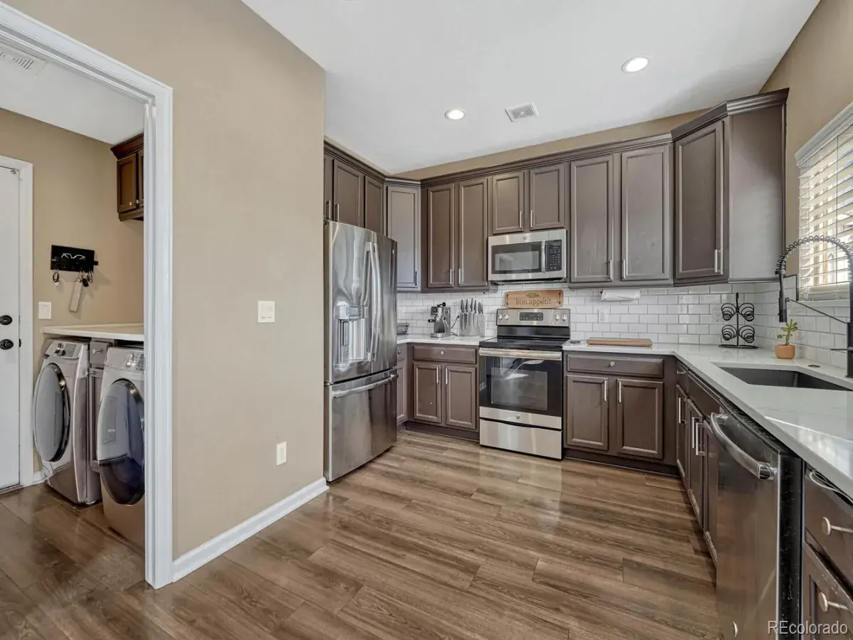 18668 E Vassar Drive Aurora CO 80013 MLS #REC2735547 04212025004638 1200 7