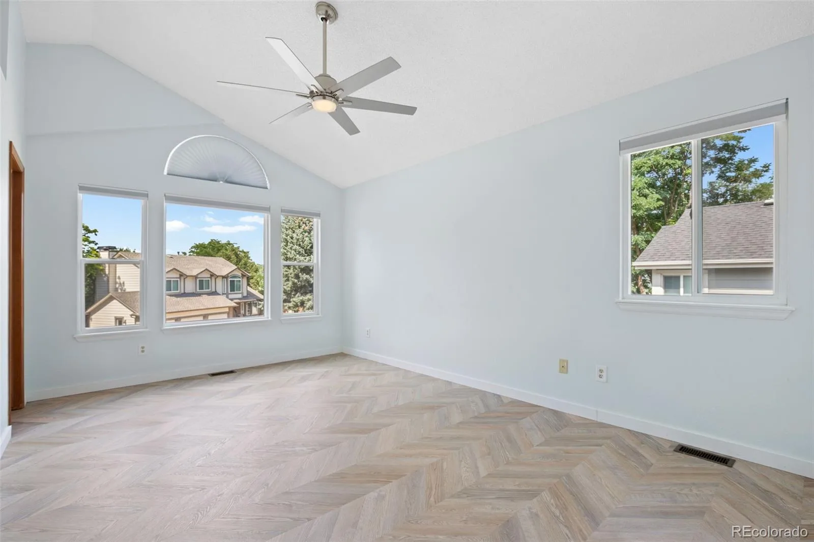 11220 W 66th Place Arvada CO 80004 | MLS #REC2735627 07302026012310 1600 15