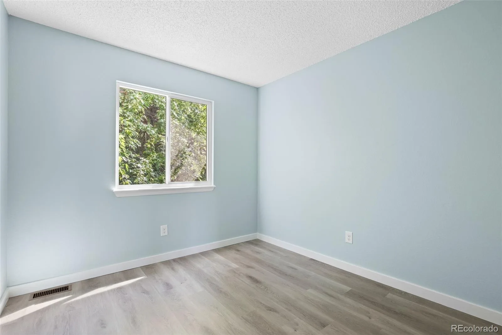 11220 W 66th Place Arvada CO 80004 | MLS #REC2735627 07302026012310 1600 16