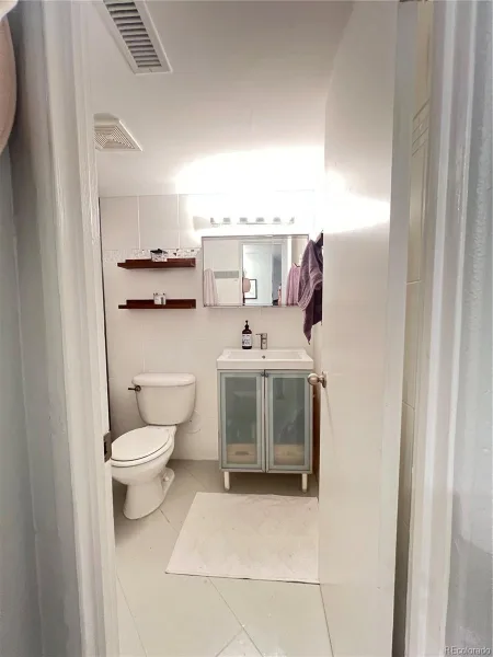 1032 N Clarkson Street #102 Denver CO 80218 | MLS #REC2735860 10092026052622 800 13