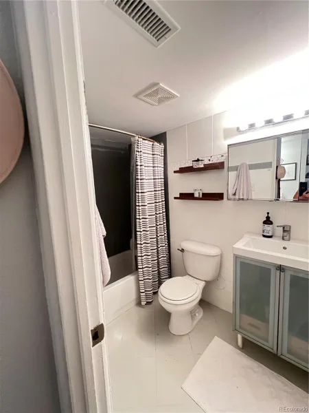 1032 N Clarkson Street #102 Denver CO 80218 | MLS #REC2735860 10092026052622 800 14