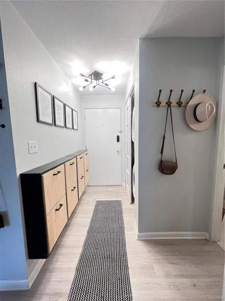 1032 N Clarkson Street #102 Denver CO 80218 | MLS #REC2735860 10092026052622 800 19