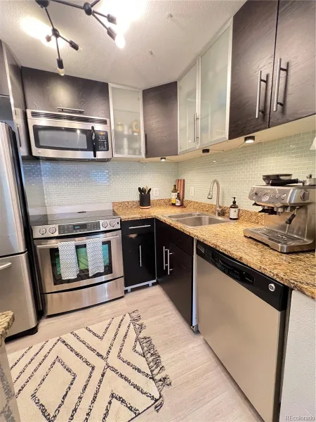 1032 N Clarkson Street #102 Denver CO 80218 | MLS #REC2735860 10092026052622 800 7
