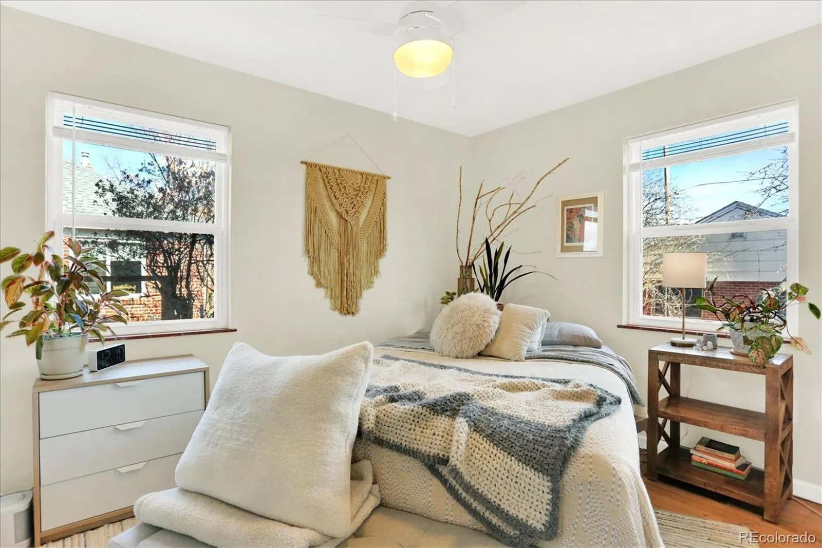 04102026032602 1600 14