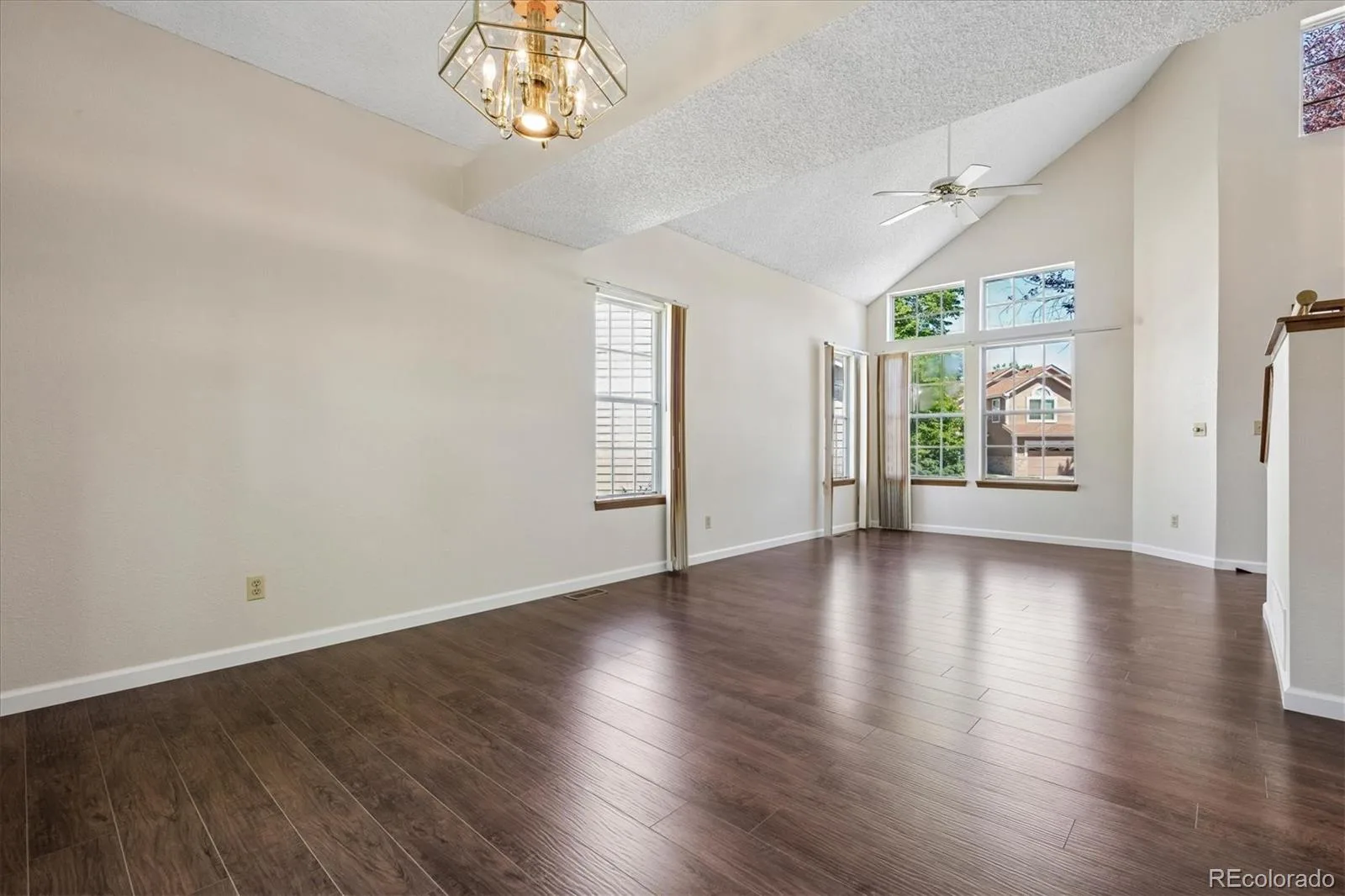 471 W Jamison Place Littleton CO 80120 | MLS #REC2742453 06092026015155 1600 11